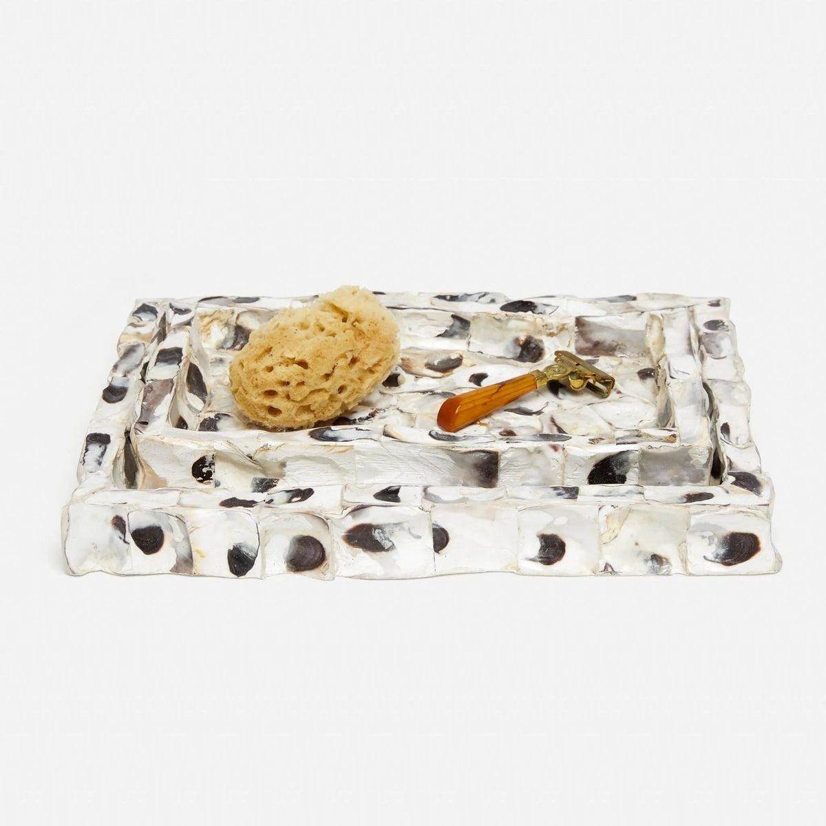 Pigeon and Poodle PP000575 Enna Trays in Natural Oyster Shell