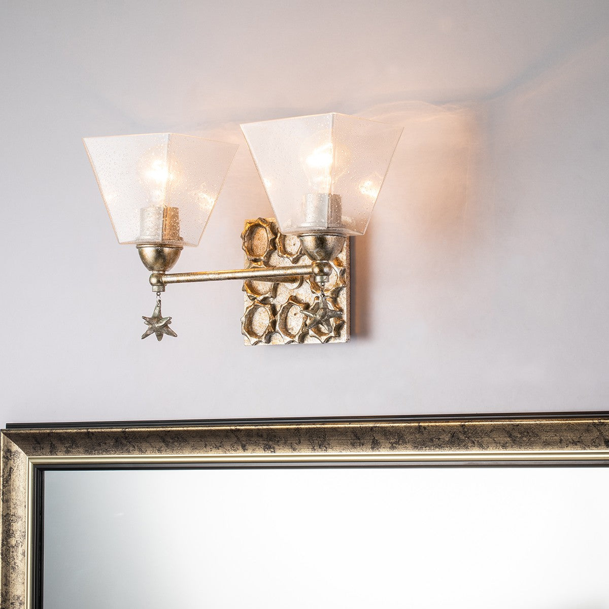 Lucas + McKearn - BB1002S-2 - Applique murale deux lumières - Étoile - Feuille d'argent