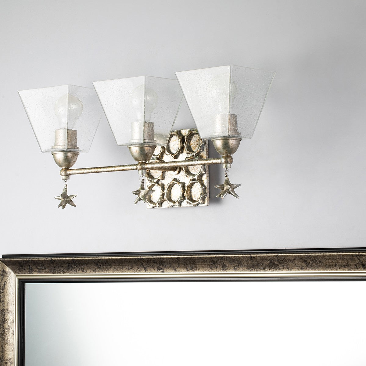 Lucas + McKearn - BB1002S-3 - Applique murale trois lumières - Étoile - Feuille d'argent