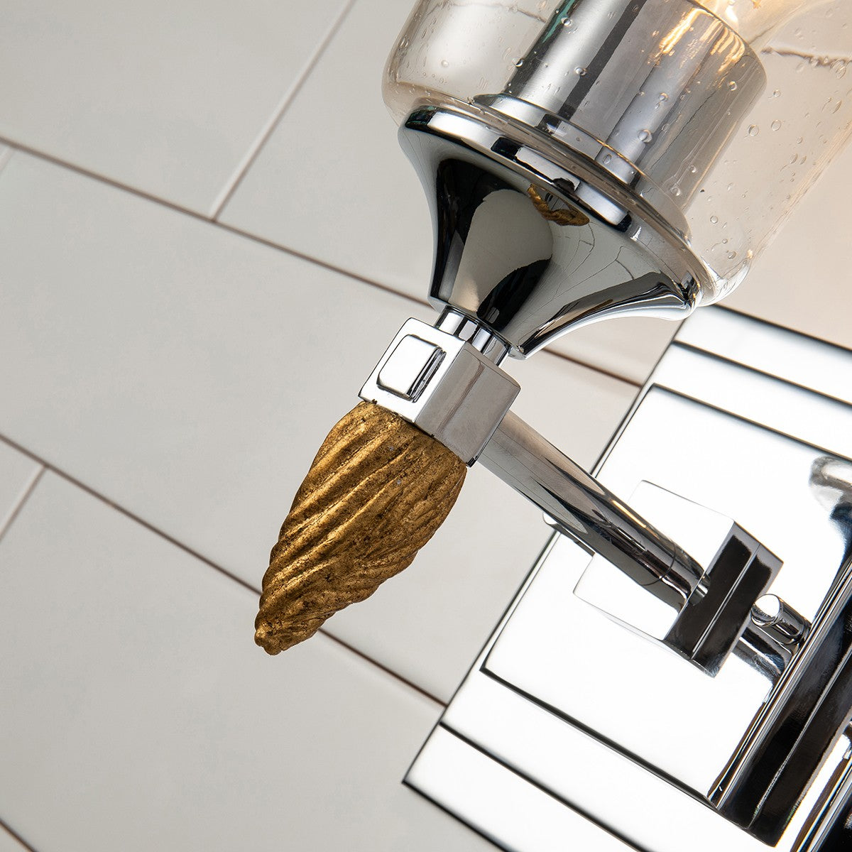 Lucas + McKearn - BB1022PC-1-F2G - Une lampe Murale - Vétiver - Chrome poli