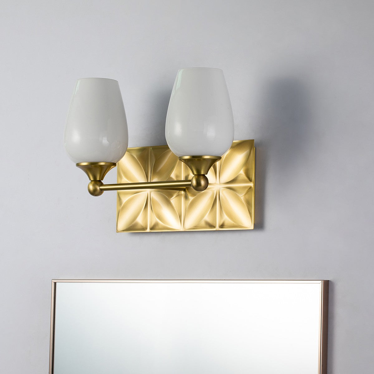 Lucas + McKearn - BB1300AGB-2 - Applique murale deux lumières - Epsilon - Laiton vieilli