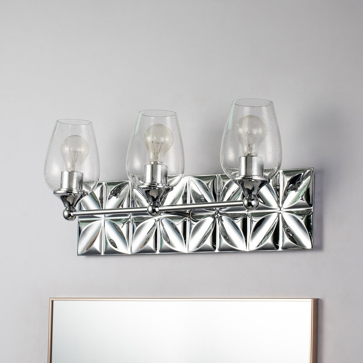 Lucas + McKearn - BB1300PC-3 - Applique murale à trois lumières - Epsilon - Chrome poli