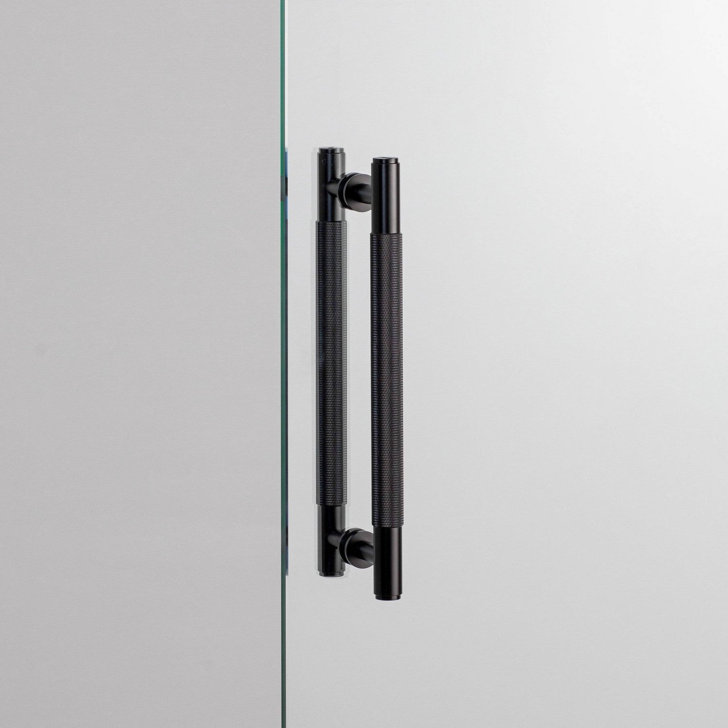 Buster + Punch - UPB-024579 - Barre de traction - Noir