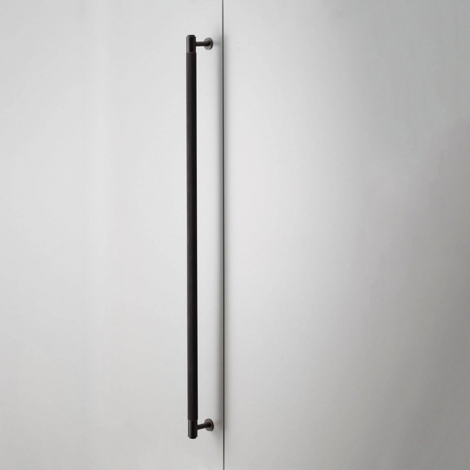 Buster + Punch - UCB-453947 - Bar de placard - Bronze fumé