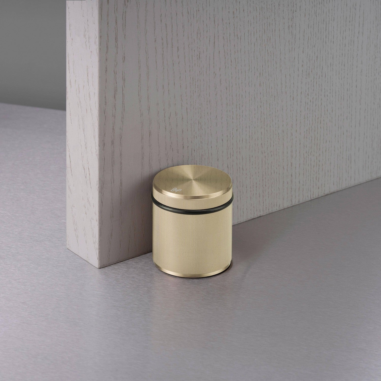Butée de porte Buster + Punch - UDS-054011 - Laiton