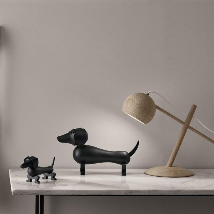 Figurine de chien en bois Kay Bojesen 39536, finition chêne teinté foncé