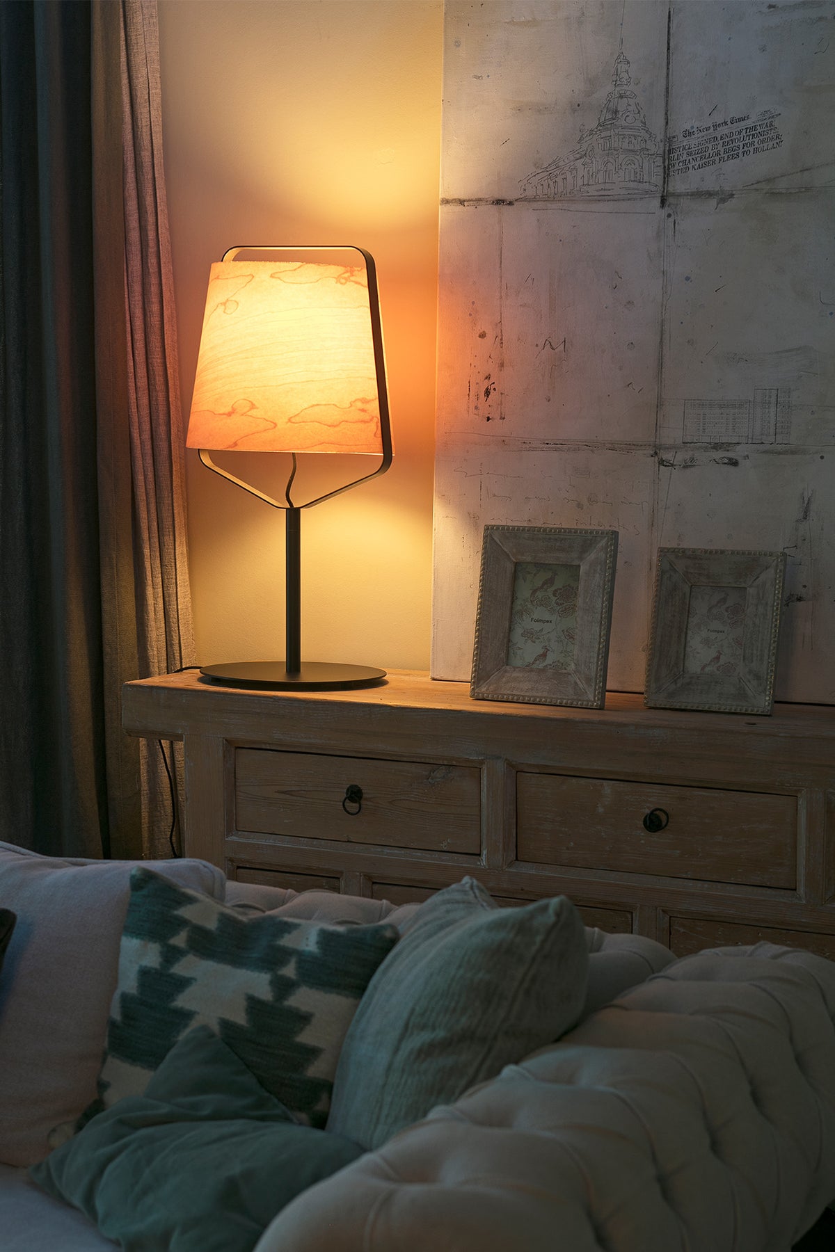 Faro Barcelona 29846-US Stood Table Lamp in Black/Wood