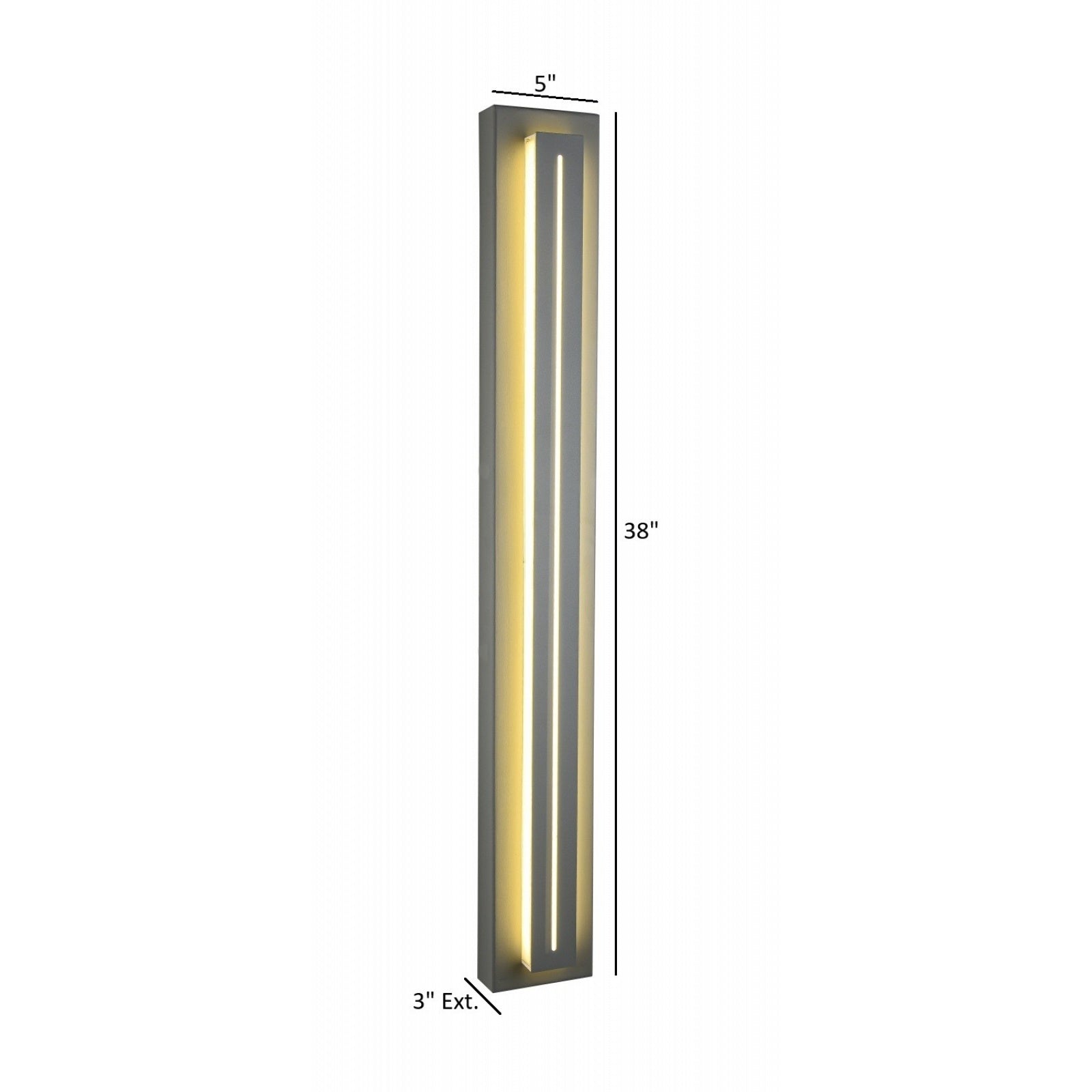 Panneau LED surélevé extérieur Avenue Murale AV3238-SLV installé sur une façade moderne — panneau surélevé illuminé par une LED blanc chaud, finition argentée