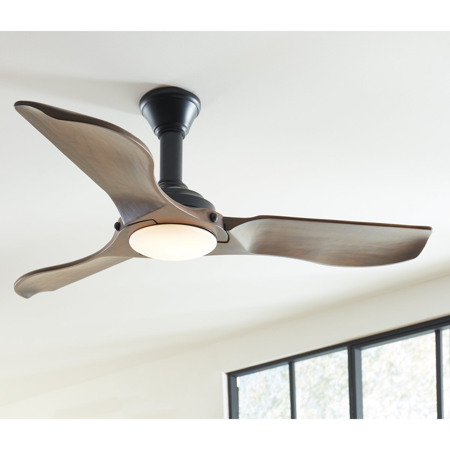 Montreal Luminaire & Quincaillerie 3MNLR56BKD-V1 Plafond minimaliste de 56 pouces Ventilateur