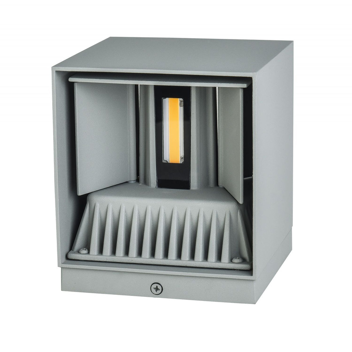 Cube LED 5"W Avenue Outdoor avec affichage haut/bas Murale AV9887-SLV équerre trois quarts — cube en argent massif avec faces latérales et dessus ouvert laissant apparaître la bande LED intérieure