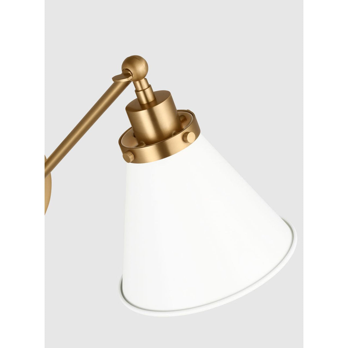 Visual Comfort Studio Collection CW1121MWTBBS Wellfleet Sconce in Matte White and Burnished Brass