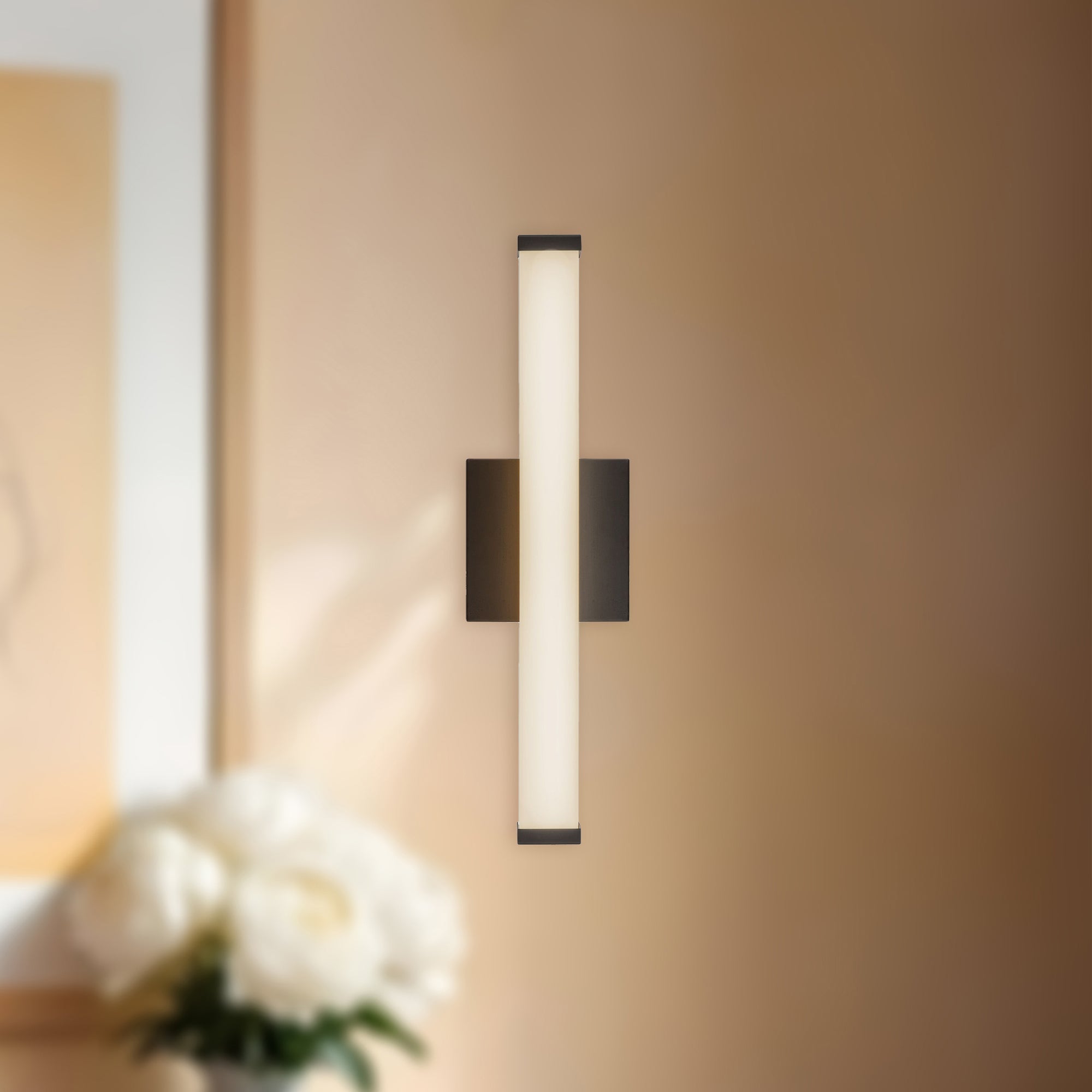 Kuzco Lighting WS18-014-BK Geri Wall/Vanity Light