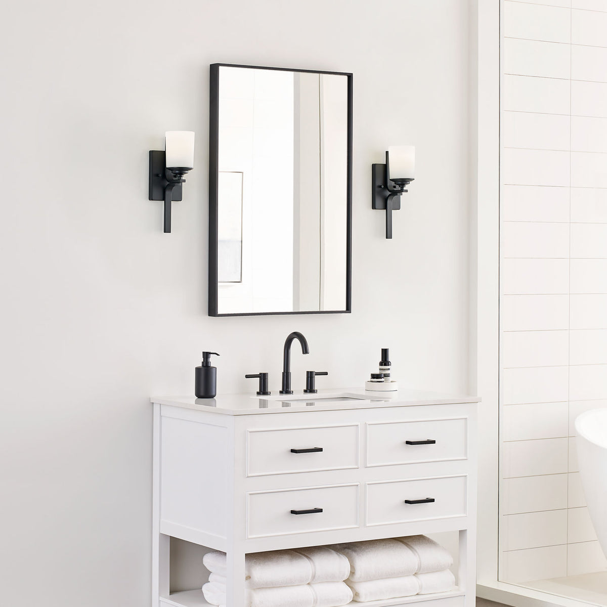 Generation Lighting 4130701-112 Kemal One Light Bath