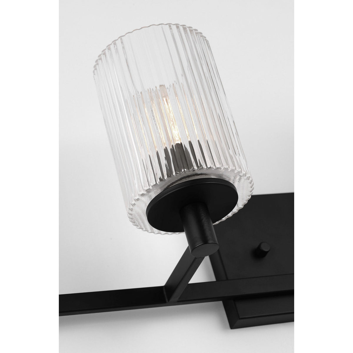 Generation Lighting GLV1044EN/MBK Lando Bath