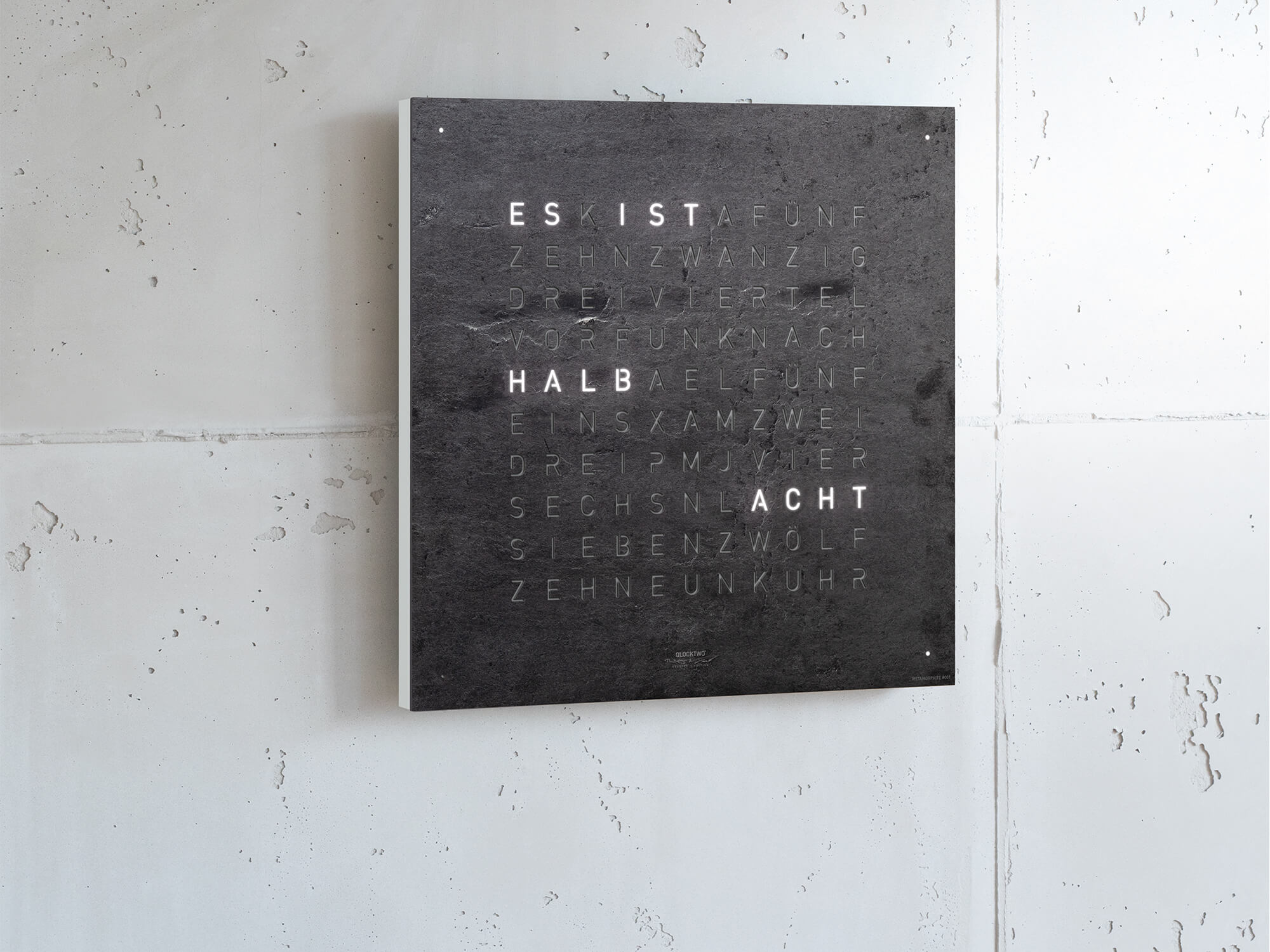 QLOCKTWO QT4MM QLOCKTWO EARTH 45 Édition Créateur Métamorphite