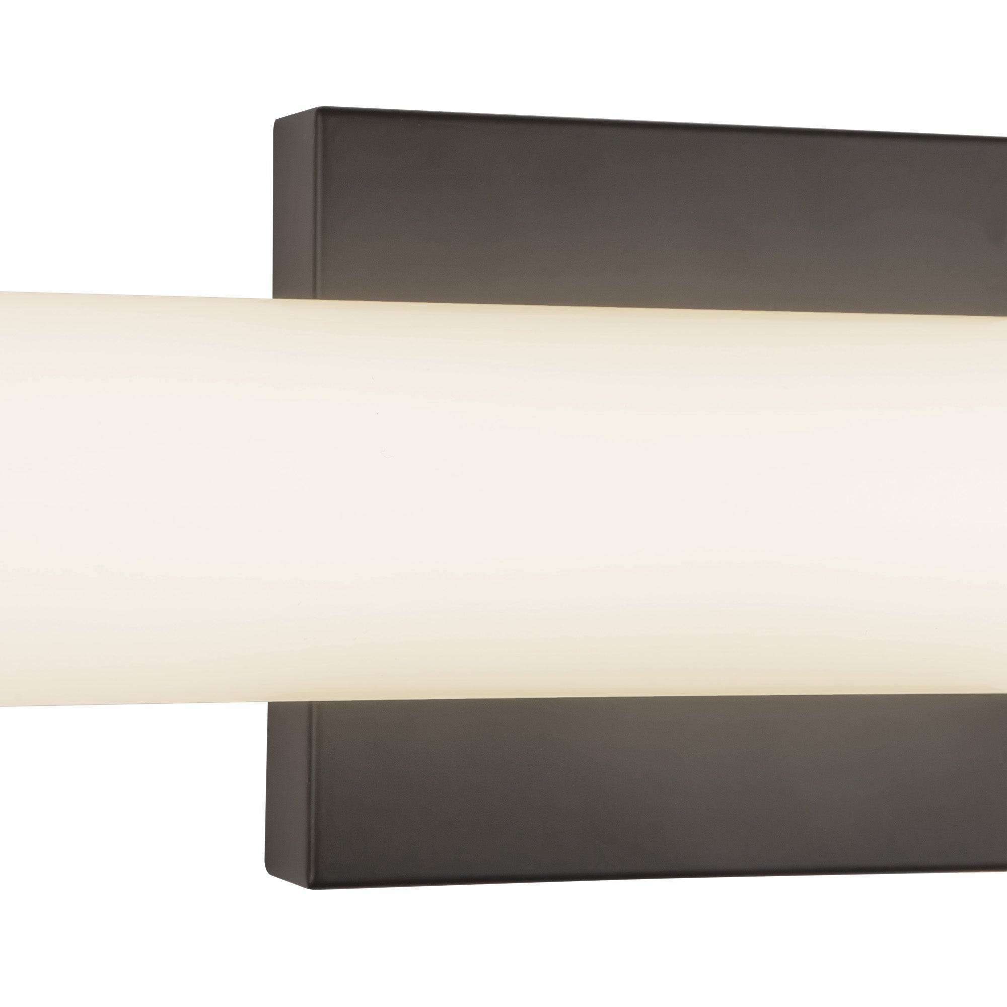 Applique murale et de salle de bain Rico WS24-016-BK de Kuzco Lighting