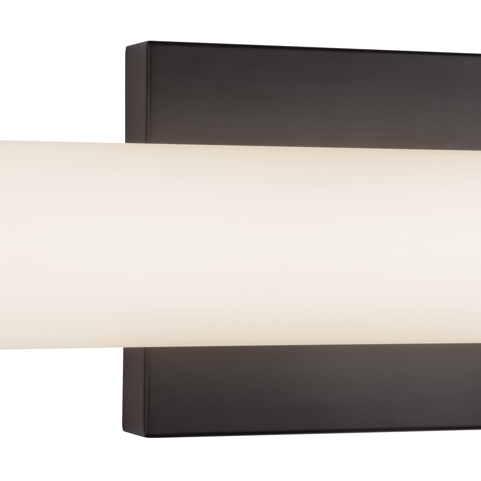 Applique murale et de salle de bain Rico WS36-016-BK de Kuzco Lighting