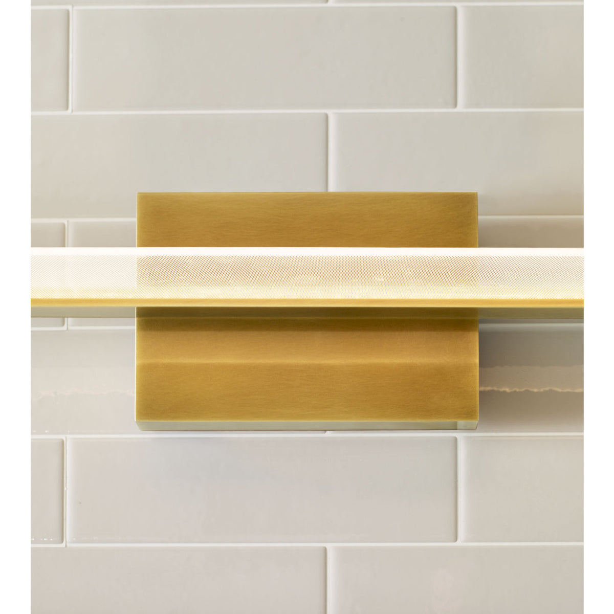 Collection moderne Visual Comfort 700BCSPANB4BR-LED930 Salle de bain de 48 pouces