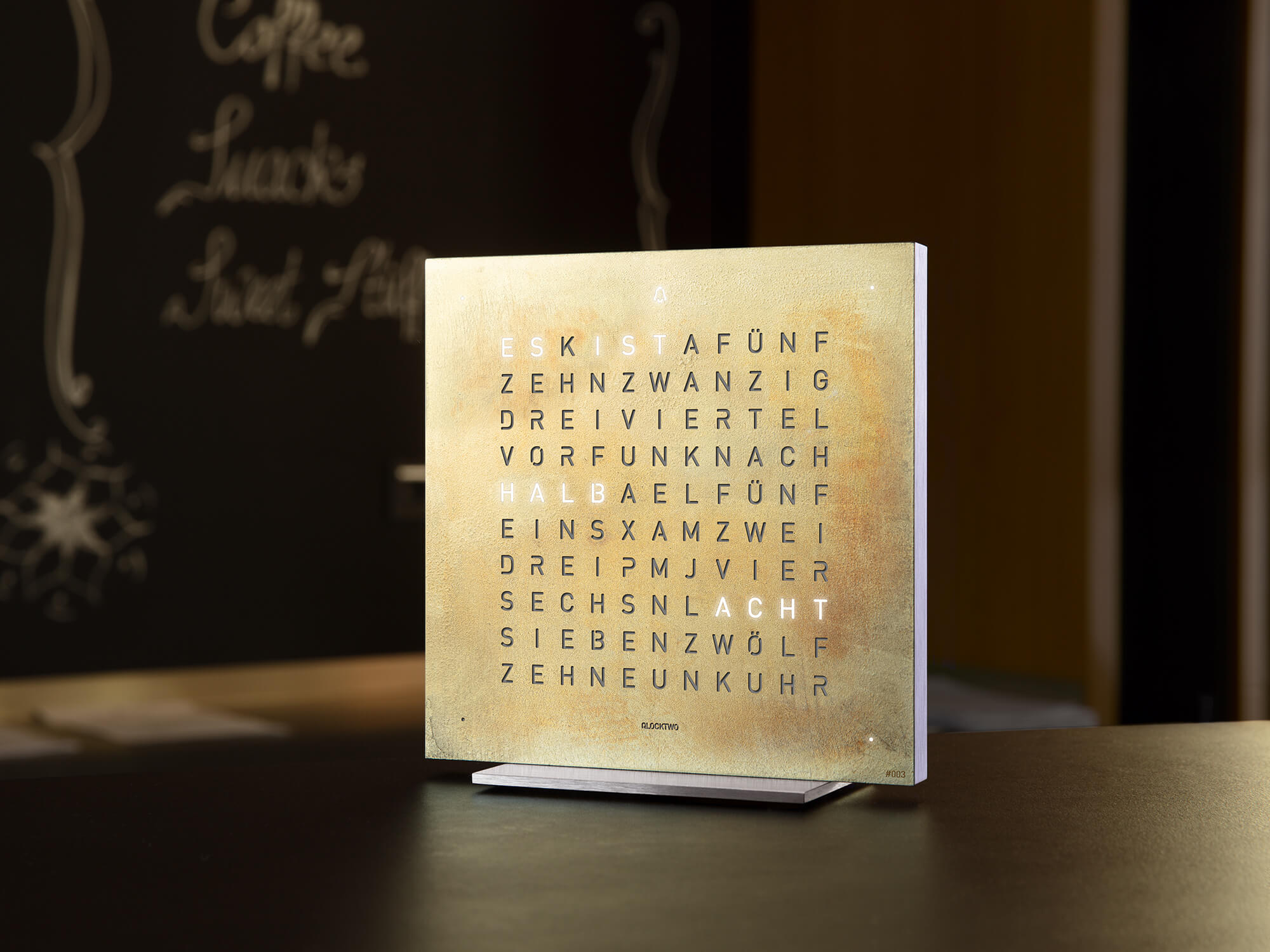 QLOCKTWO T4SSG QLOCKTWO EARTH 13.5 Édition Créateur Argent et Or