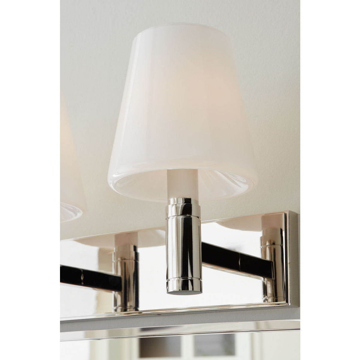 Collection Visual Comfort Studio TV1033PN Applique murale Beckham Classic