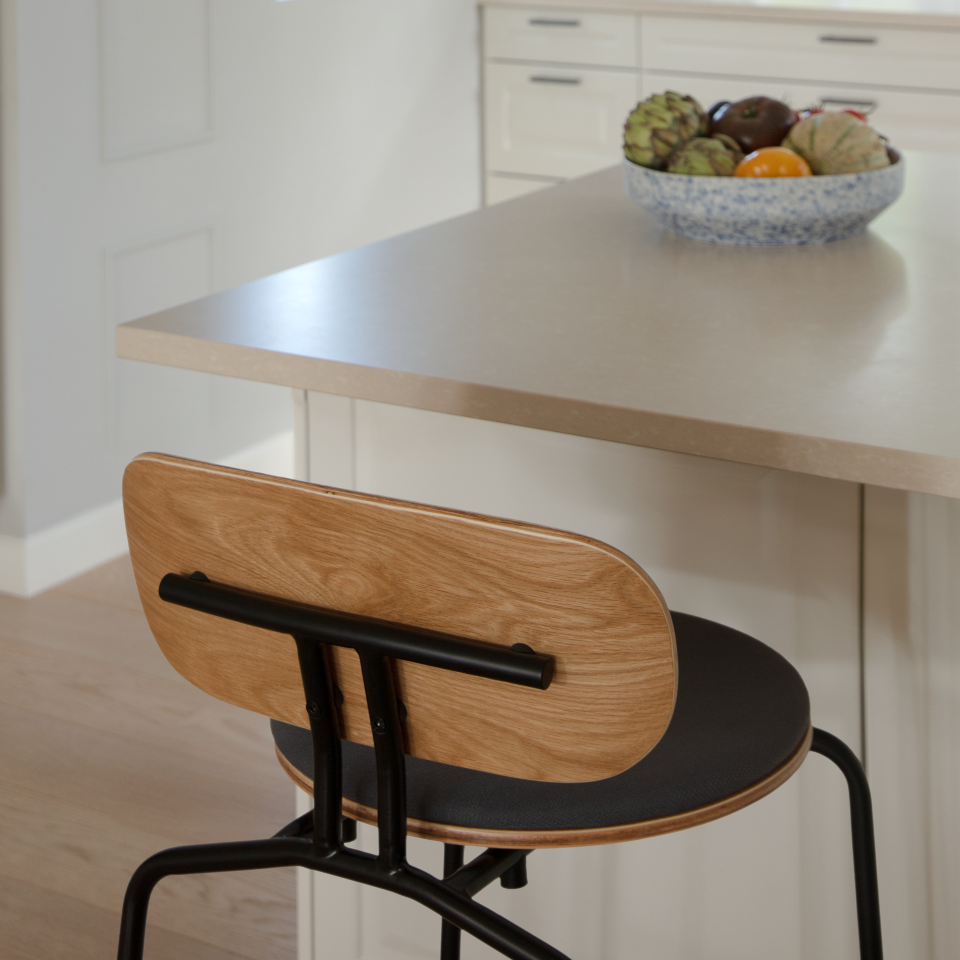 Umage Curious Counter Stool in oak with black legs and Shadow cushion