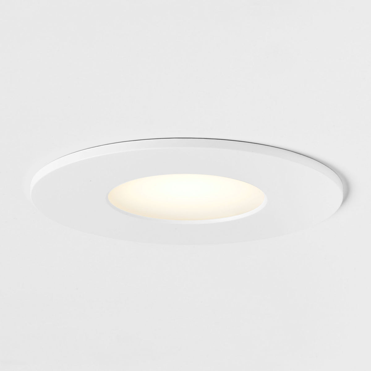 Generation Lighting AV4FR-3000K-WT Avara 4" Flat Round LED Downlight
