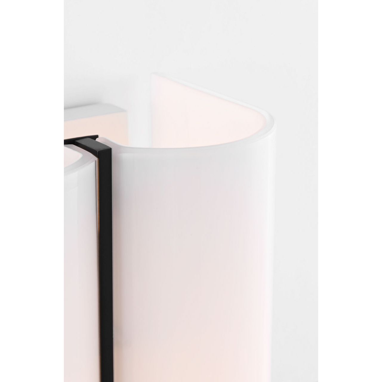 Visual Comfort Studio Collection LXW1061AI Cheverny Wall Sconce in Aged Iron
