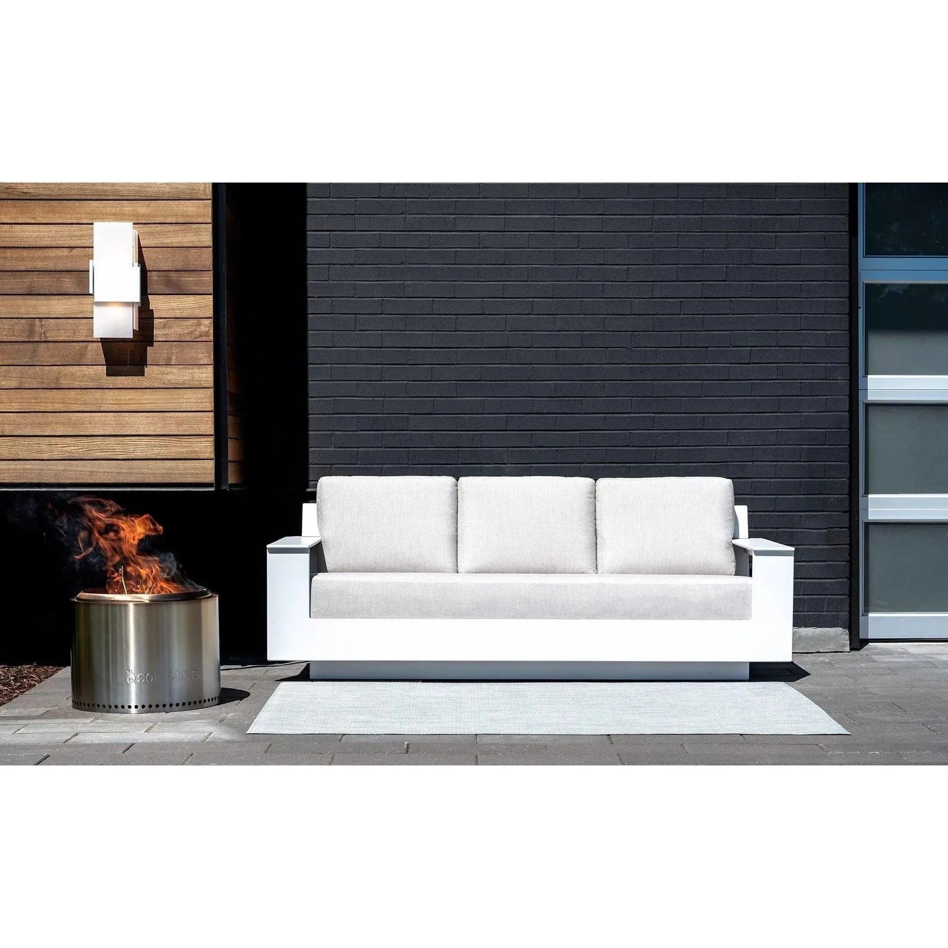 Cerno - Acuo Outdoor LED Sconce - 03-241-G-27P1 | Montreal Lighting & Hardware