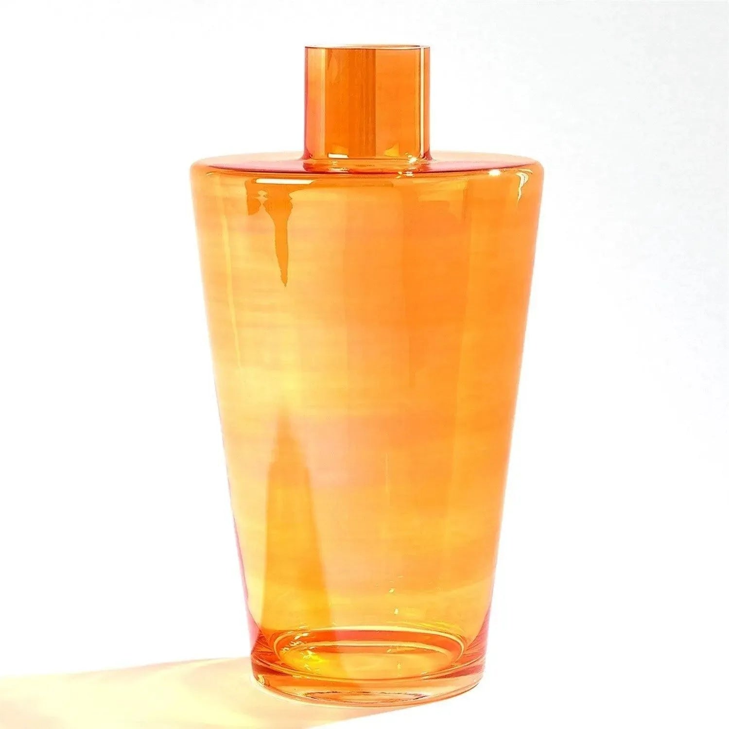 Global Views - Shoulder Vase - 6.60522 | Montreal Lighting & Hardware