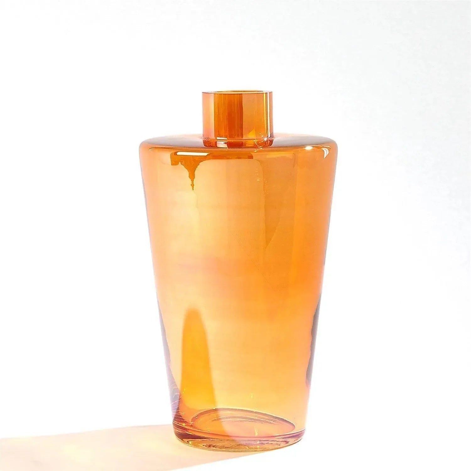 Global Views - Shoulder Vase - 6.60522 | Montreal Lighting & Hardware