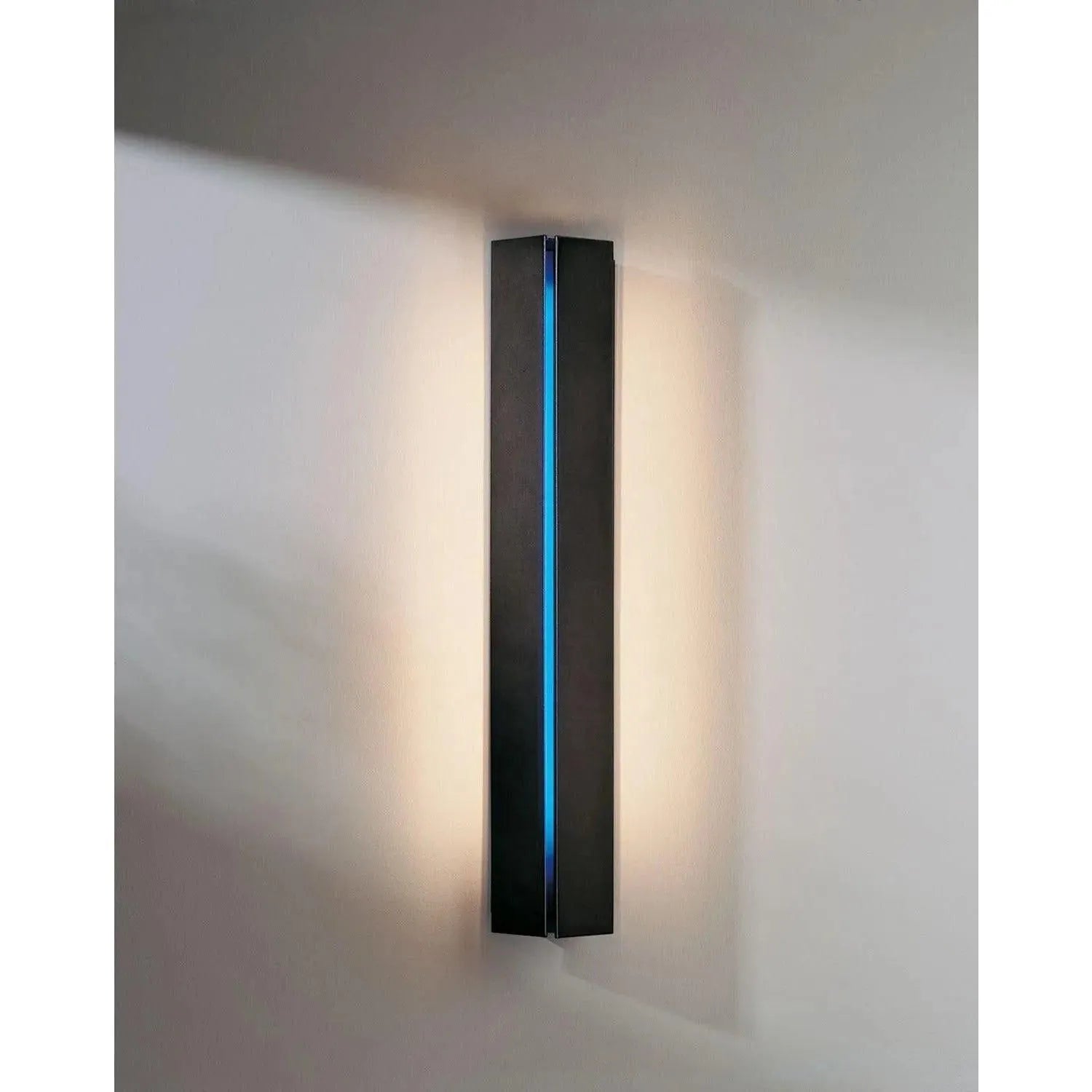 Hubbardton Forge - Gallery 24-Inch Three Light Wall Sconce - 217650-SKT-07-EE0202 | Montreal Lighting & Hardware