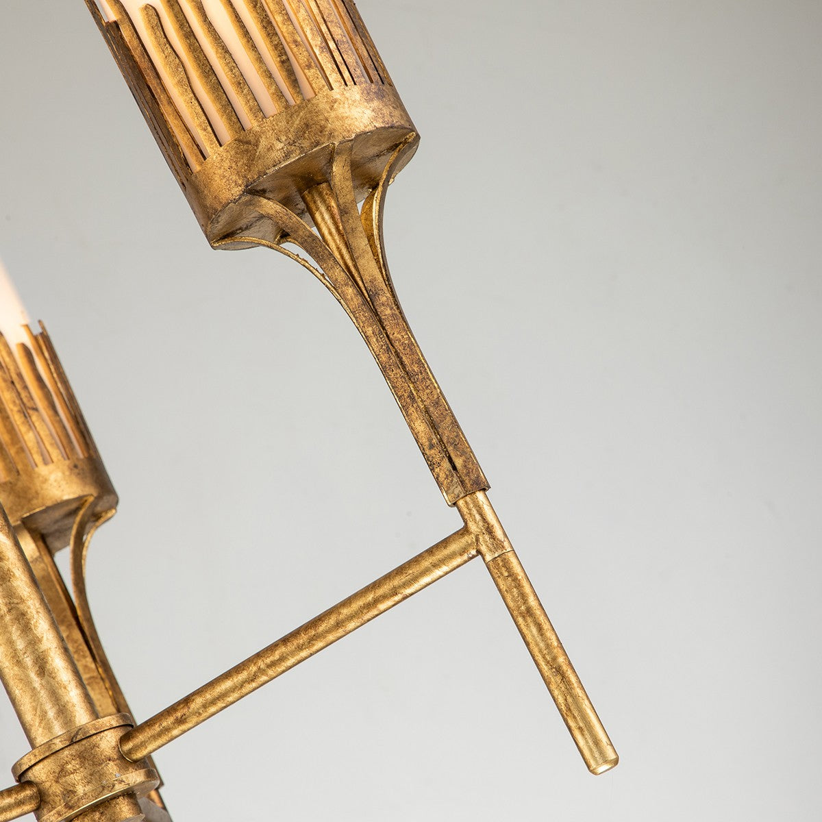 Lucas + McKearn - CH20319G-3 - Trois lumières Suspendu - Herbe à scie - Feuille d'or