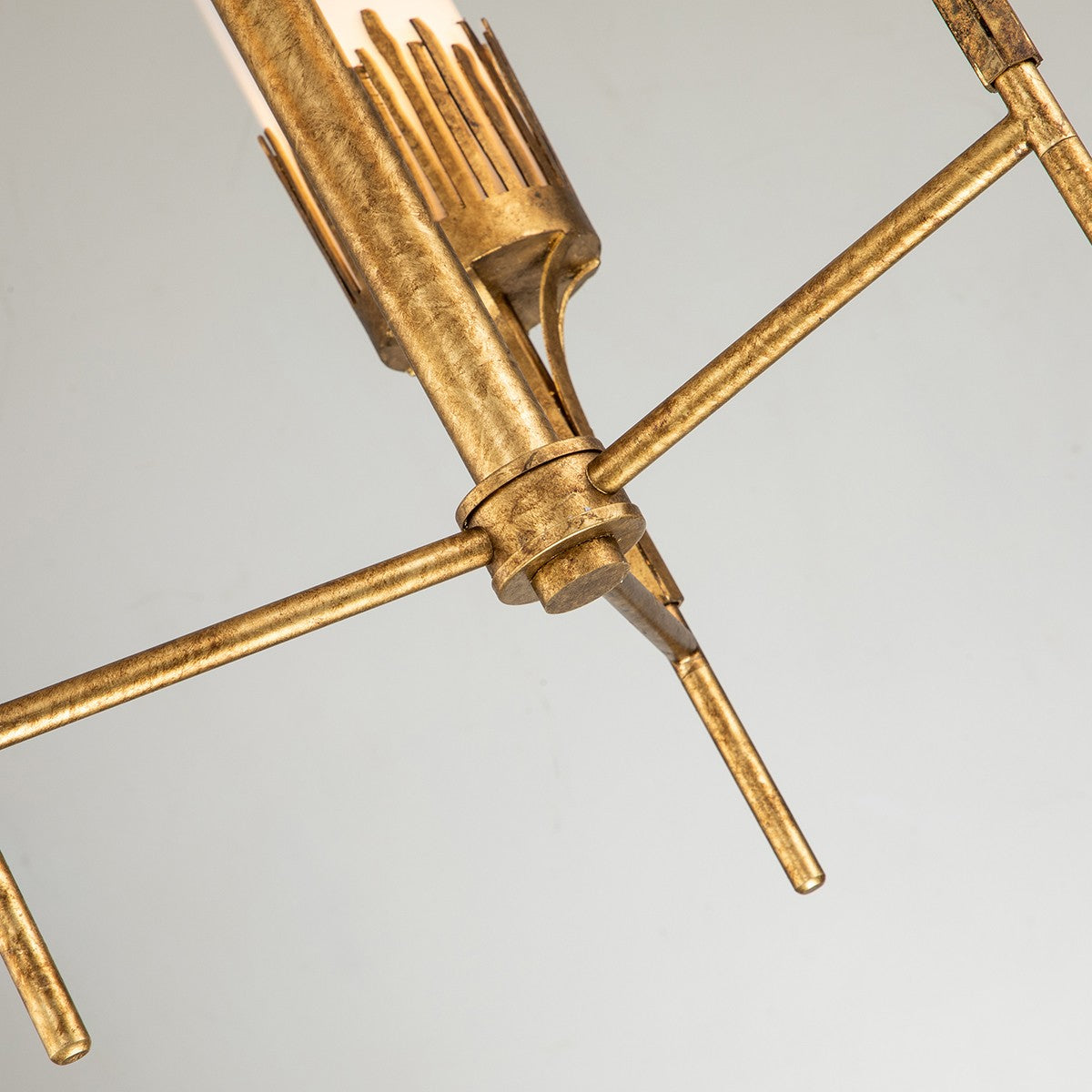Lucas + McKearn - CH20319G-3 - Trois lumières Suspendu - Herbe à scie - Feuille d'or