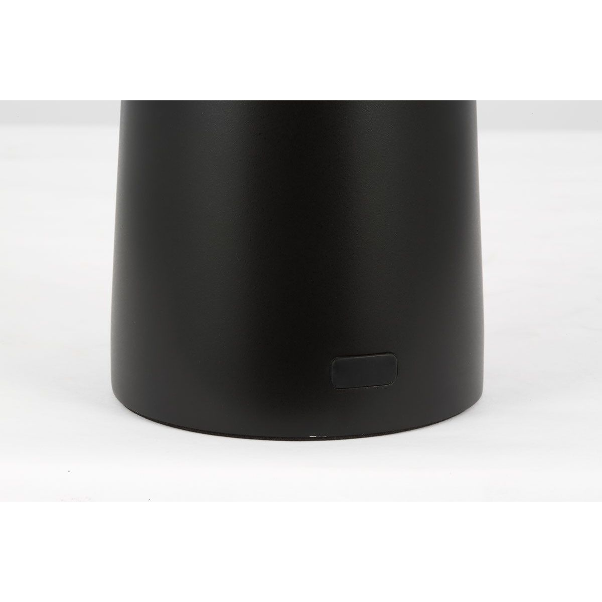 Visual Comfort Modern - SLTB56927B - LED Table Lamp - Sesa - Black
