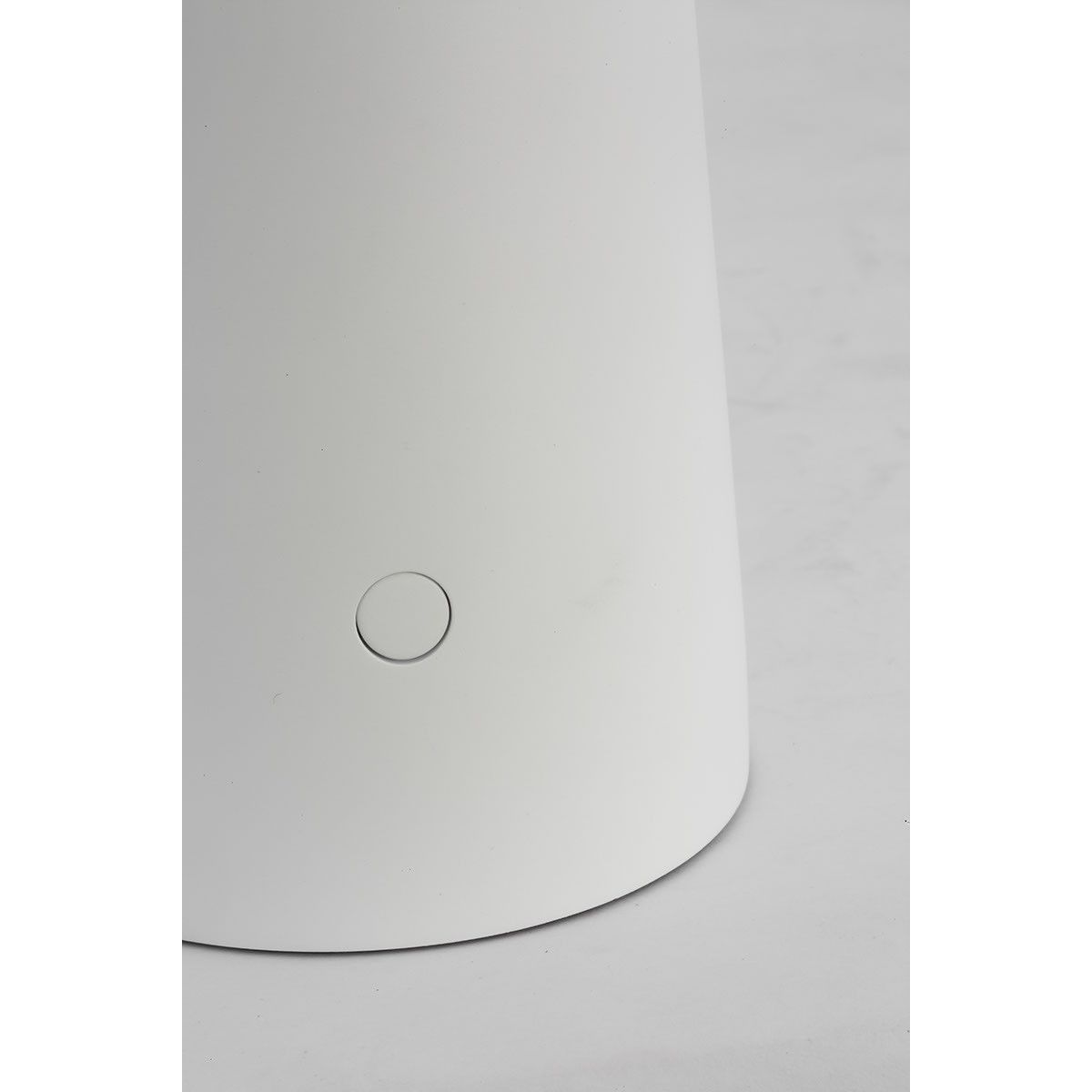 Visual Comfort Modern - SLTB56927W - LED Table Lamp - Sesa - Matte White
