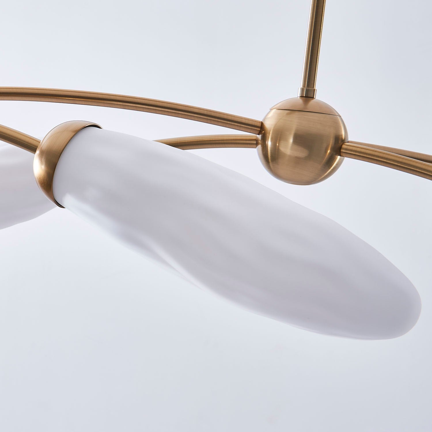 Kalco - 520661WB - Île aux Six Phares Suspension - Blason - Laiton d'hiver