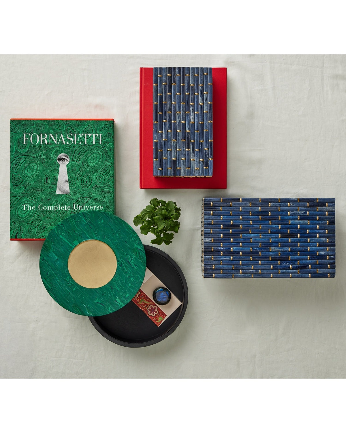 Coffret de 2 boîtes en bambou Midnight de Currey and Company 1200-1060, couleur bleu/laiton