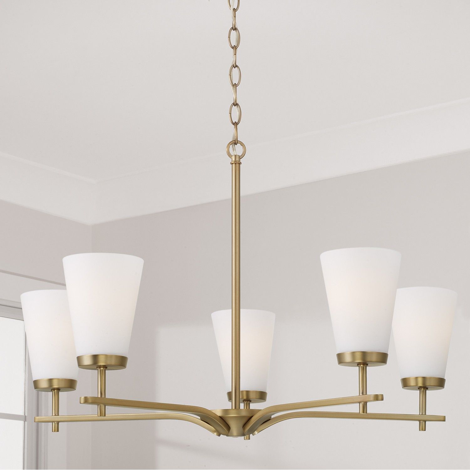 Éclairage Capital - 461051AD-660 - Cinq lampes Suspendu - Drake - Laiton vieilli