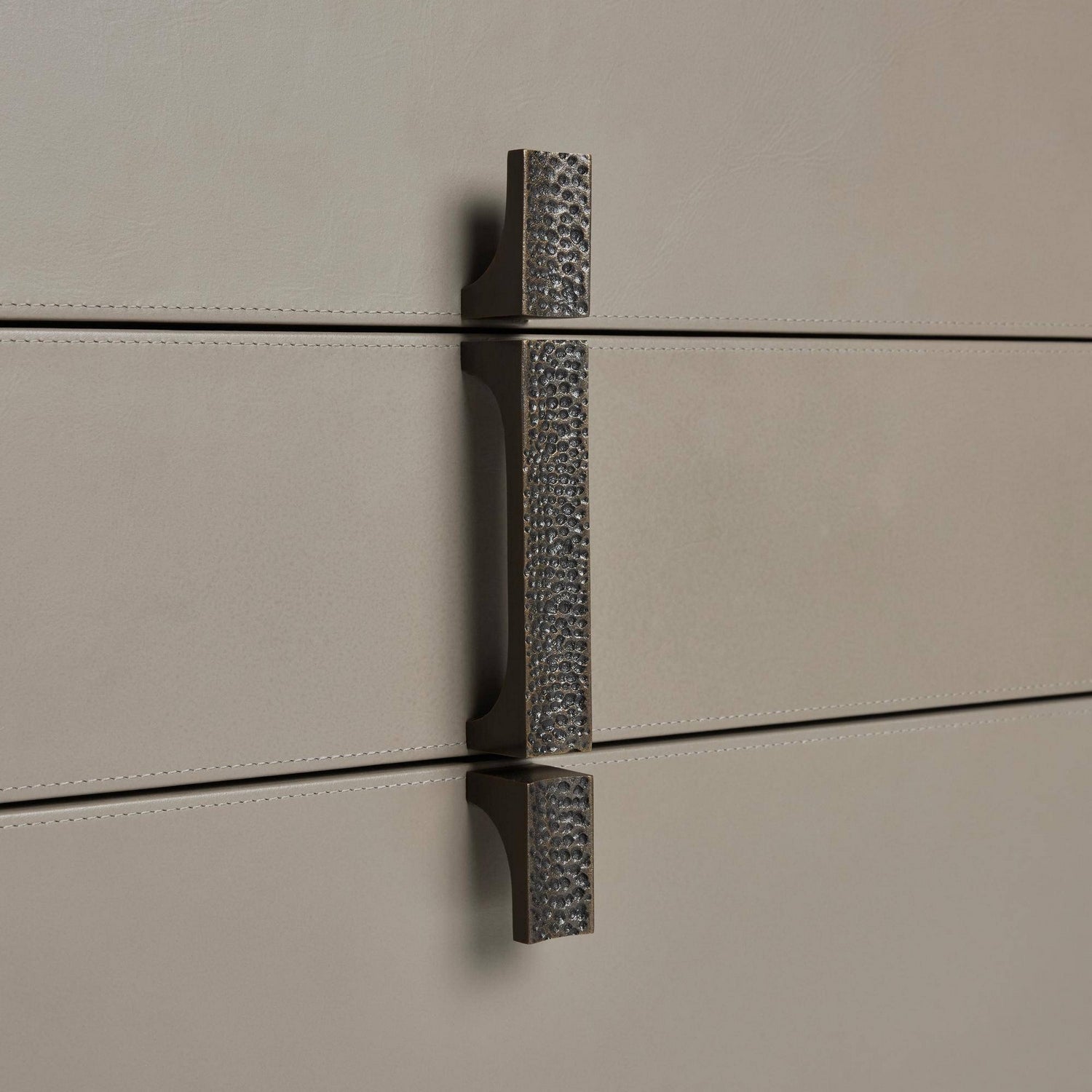 Arteriors - FNI03 - Table d'appoint - Hestia - Dove/Smoke