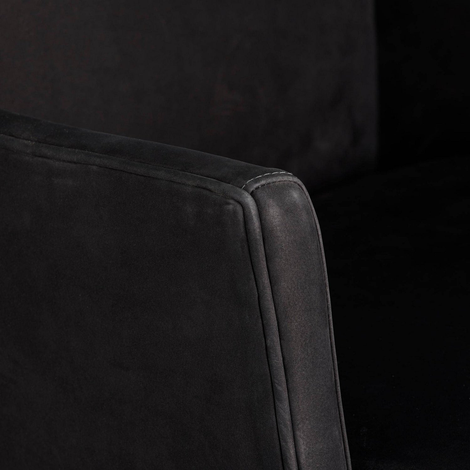 Arteriors - FRU16 - Chaise - Budell - Nubuck noir/Noyer foncé