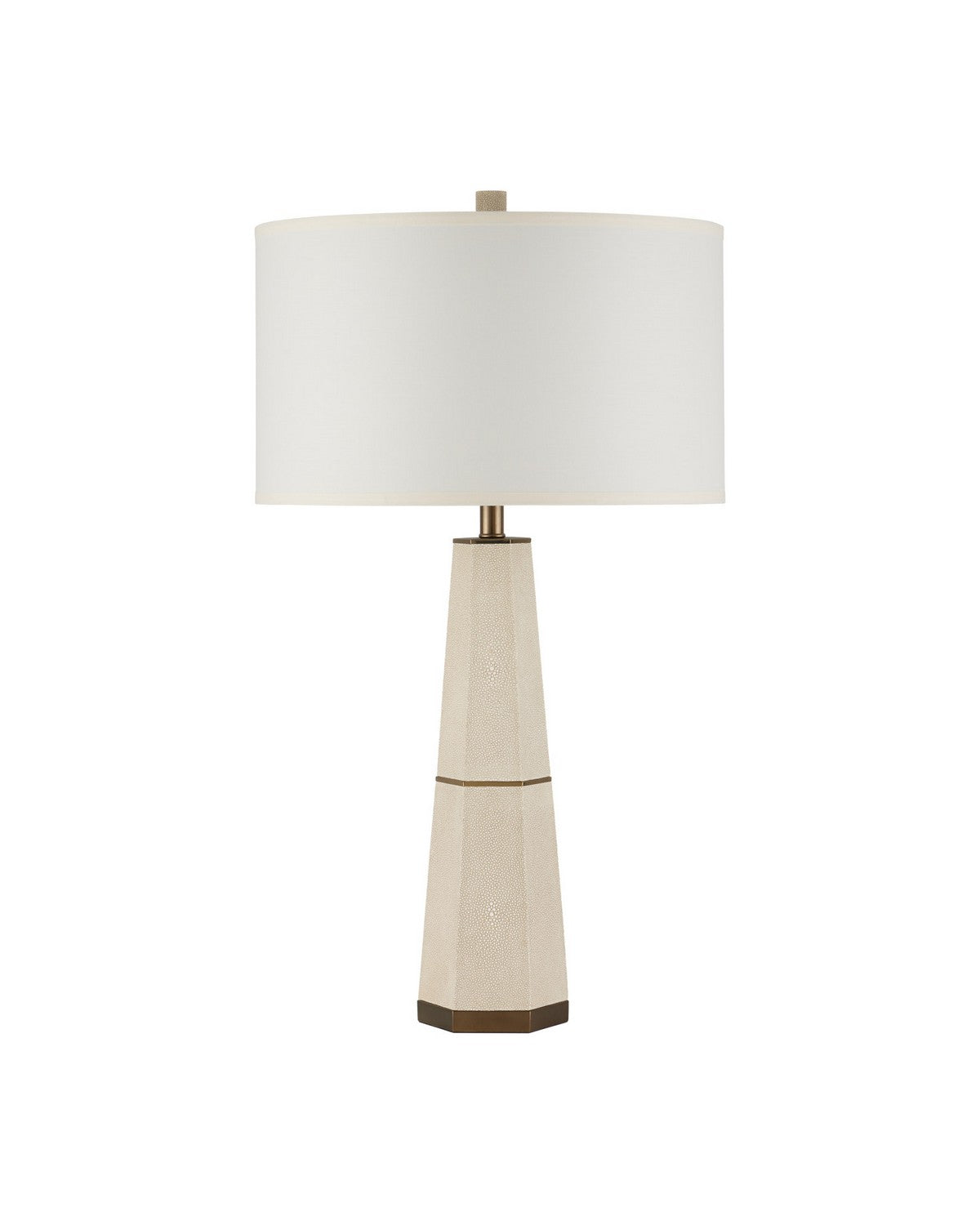 Currey and Company 6000-1082 Galuchat Lampe de table en similicuir galuchat ivoire/laiton