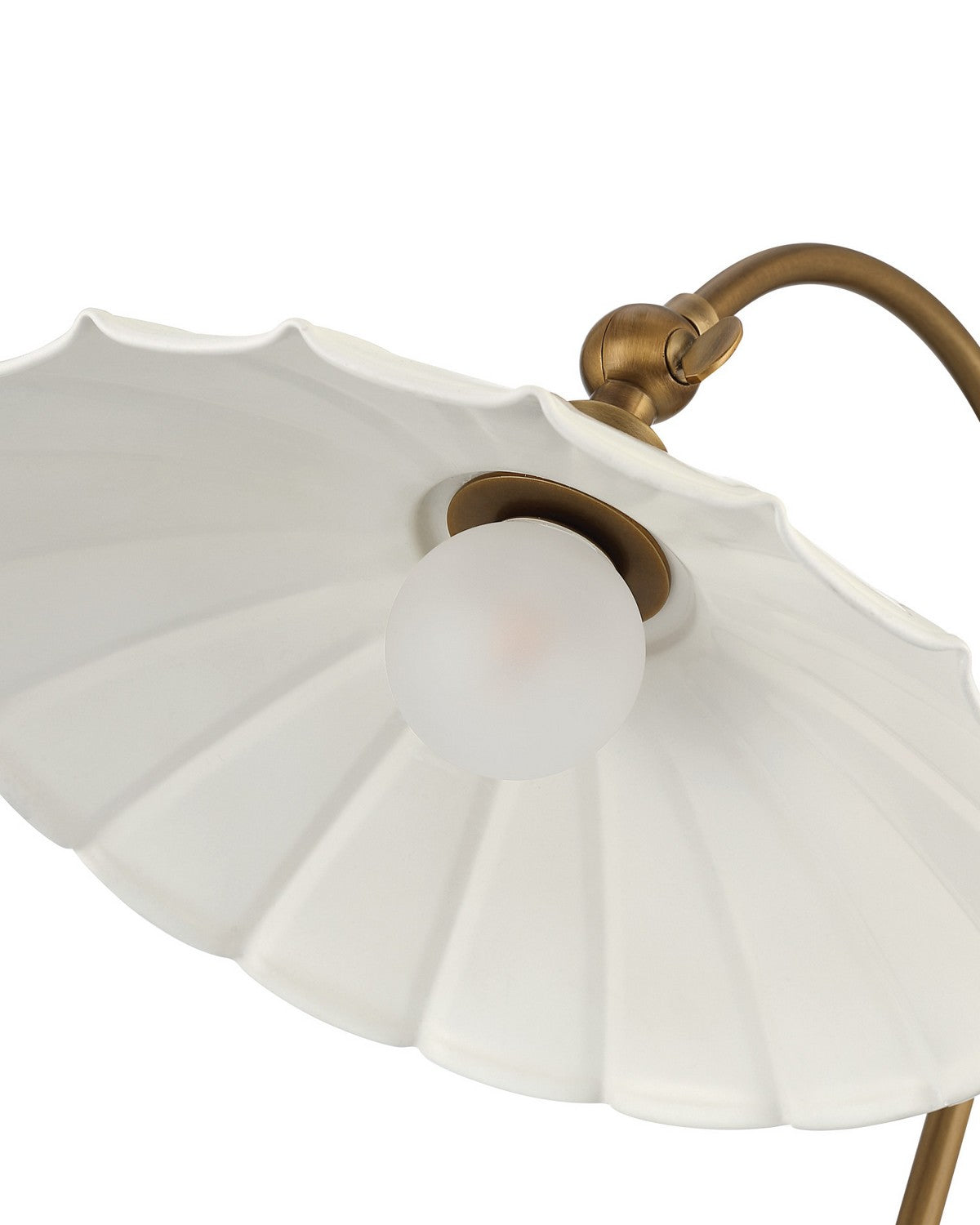 Currey and Company 6700-0029 Springe sans fil Lampe de table en blanc/laiton antique