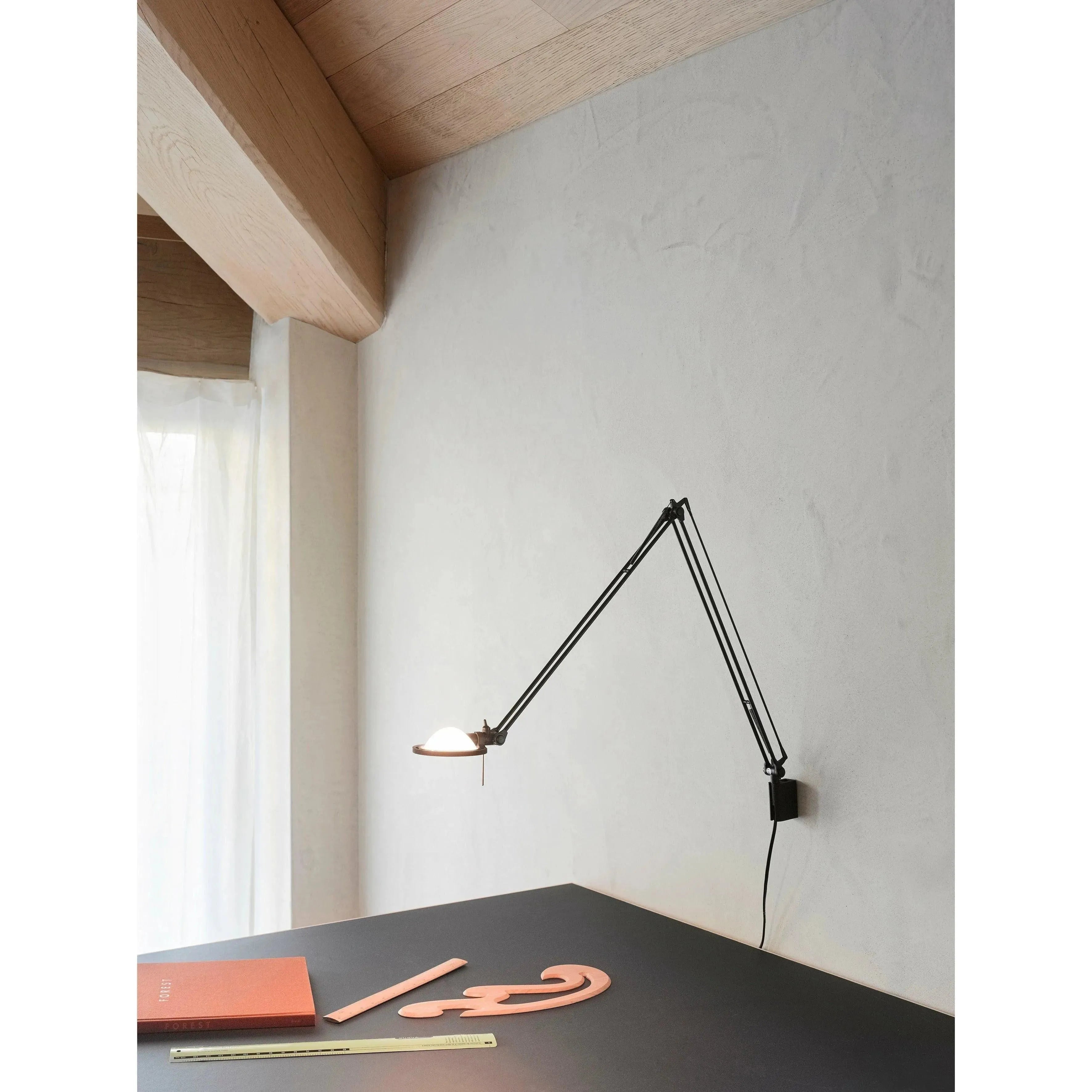 Luceplan - Berenice Wall Light - 1D120AP0E520 | 1D120/4/1510 | Montreal Lighting & Hardware