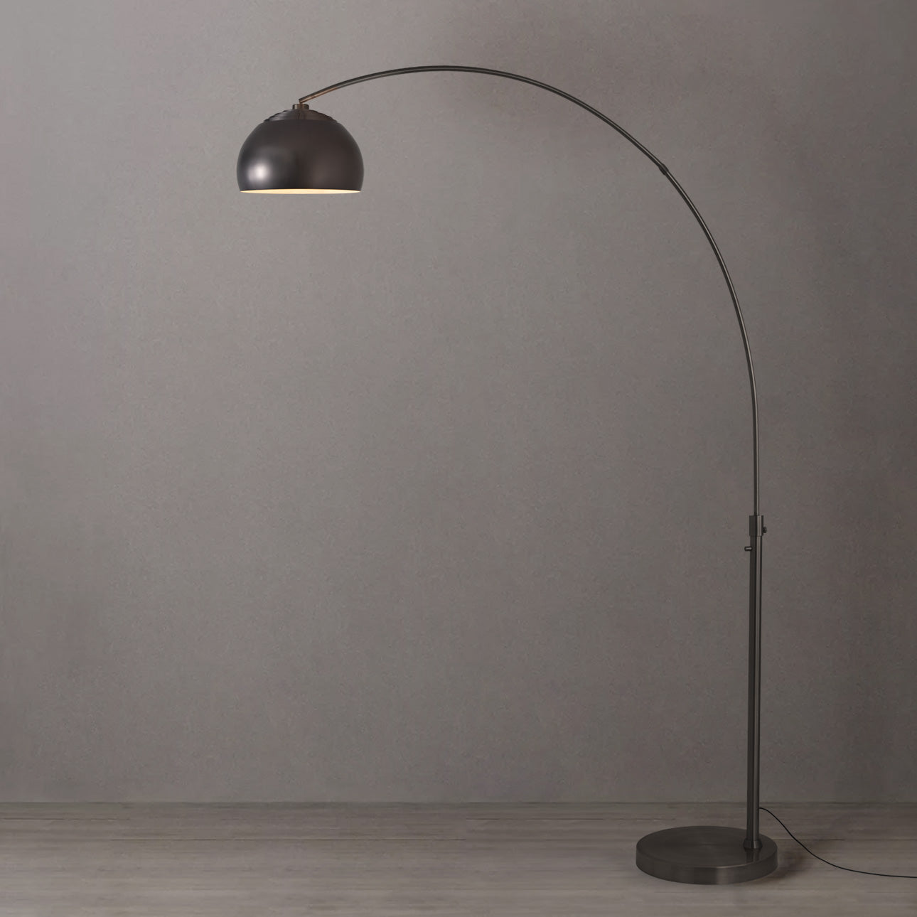 Lampe à arc flottante à une lumière Nova of California 2113826BN en nickel noir