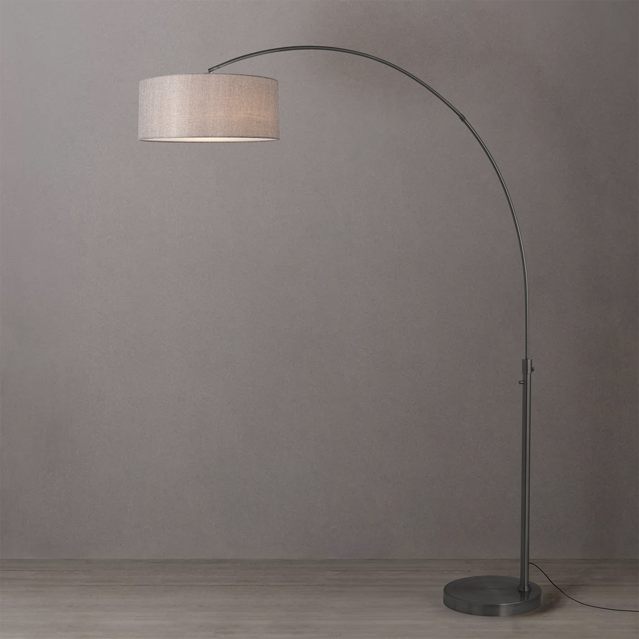 Lampe à arc flottante à une lumière Nova of California 2110826CG en nickel noir