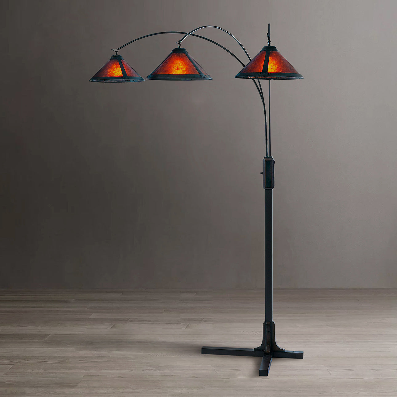 Lampe sur pied arquée à 3 lumières Nova of California 4212BZ Original Natural Mica, coloris Espresso/Bronze/Marron foncé