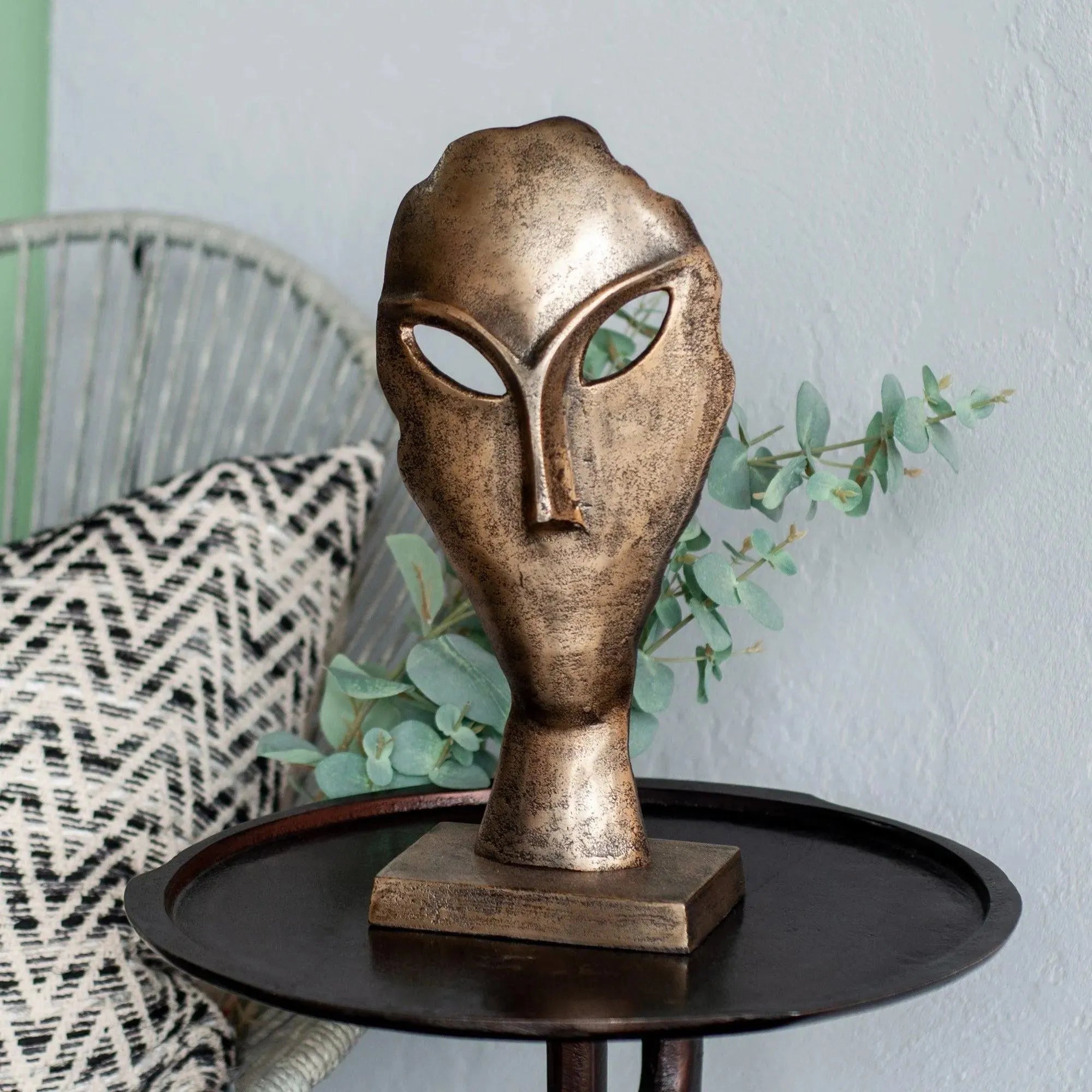 Renwil - Fielden Statue - STA747 | Montreal Lighting & Hardware