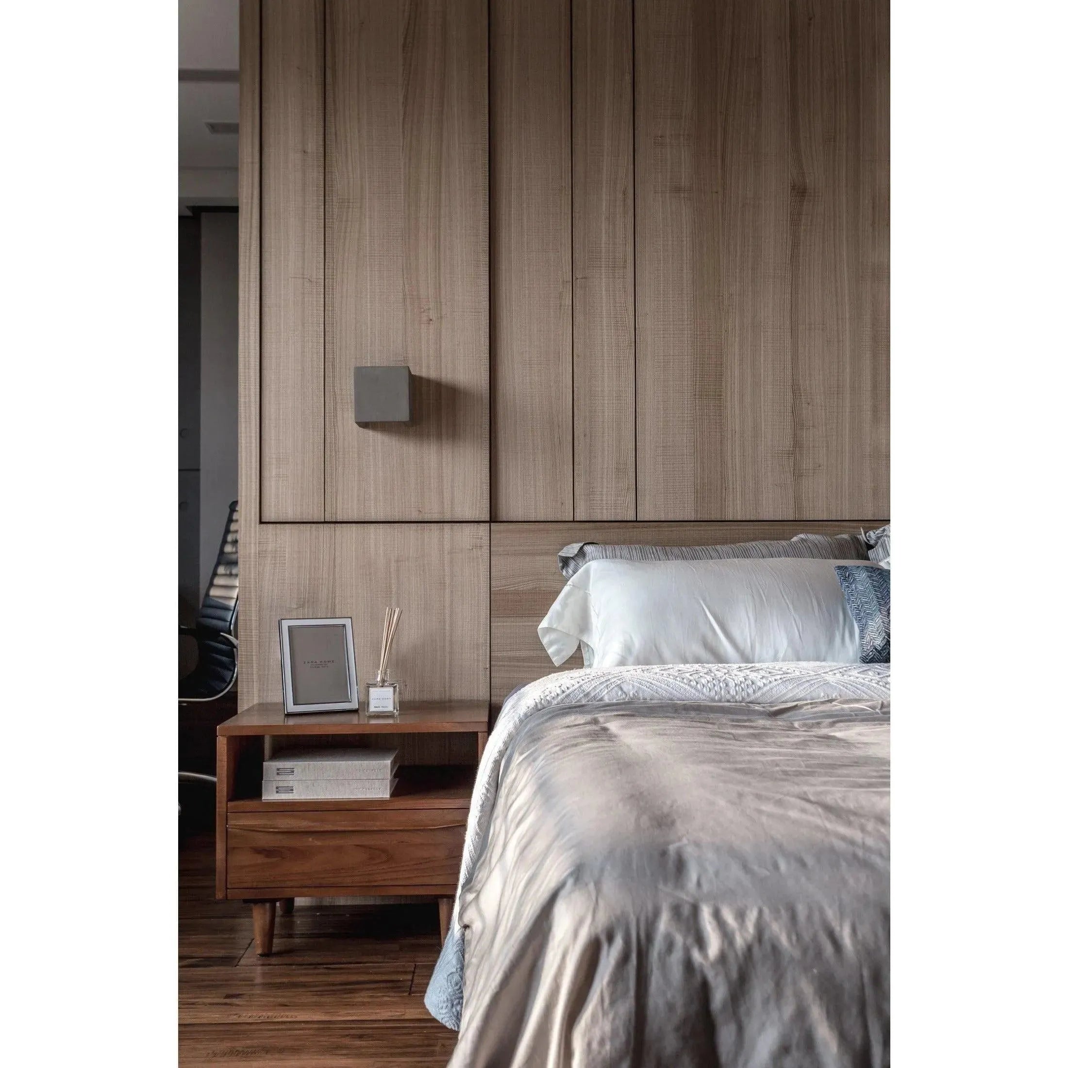 Seed Design - Castle Wall Lamp - SLD-7033CWO | Montreal Lighting & Hardware