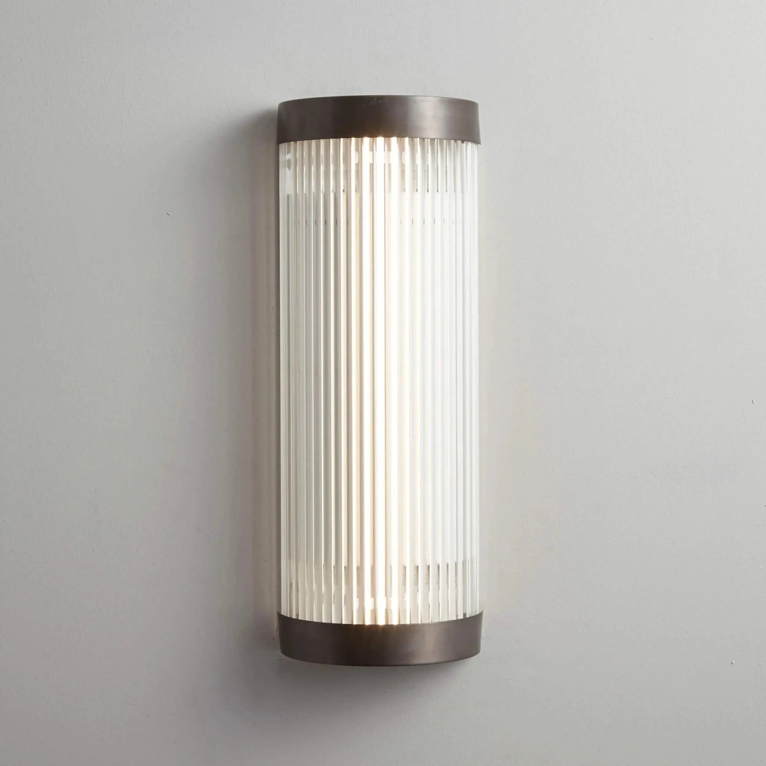 Davey Lighting - Wide Pillar Light 7210 (LED) - US-DP7210/40/BR/WE/LED | Montreal Lighting & Hardware
