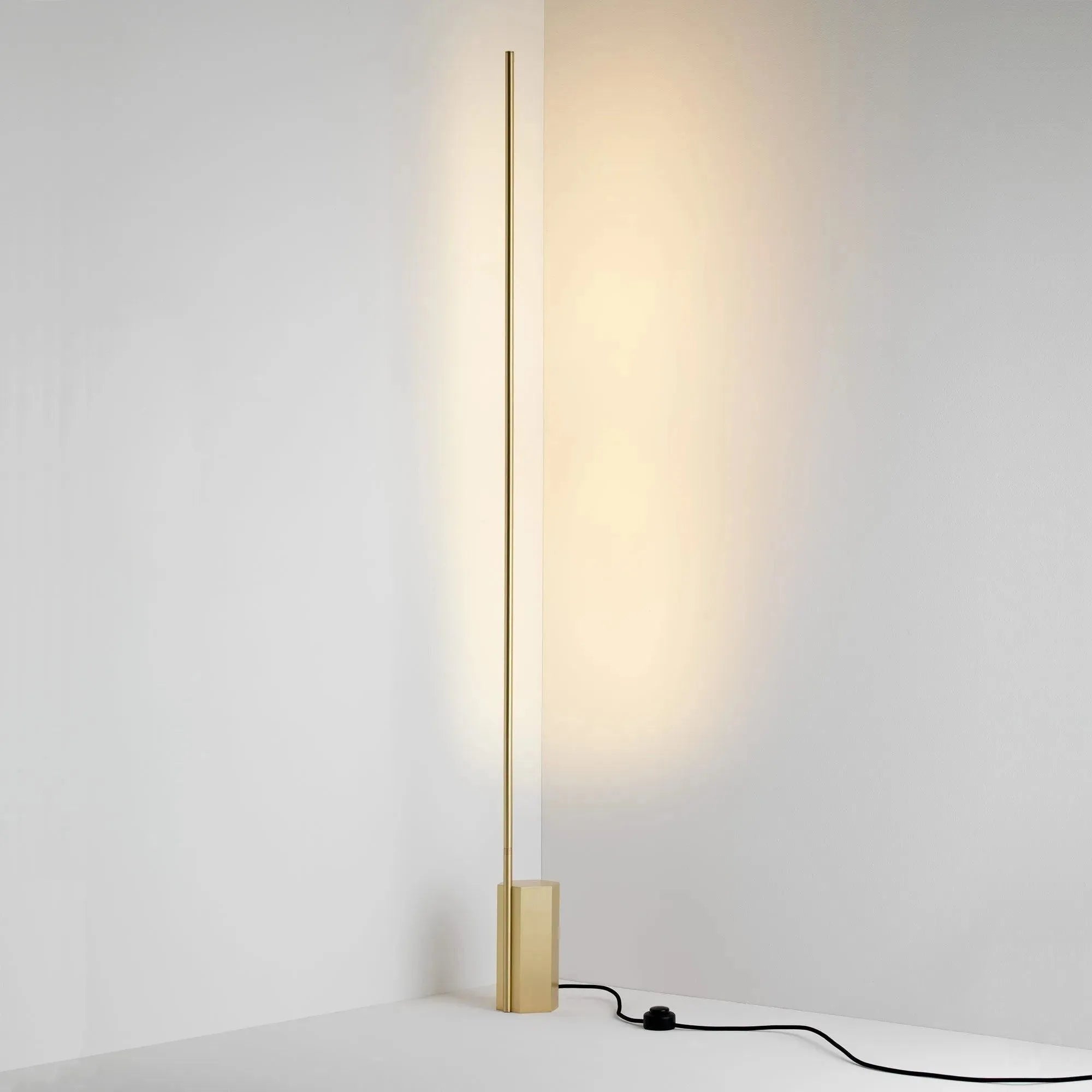 CVL Luminaires Floor Lamps